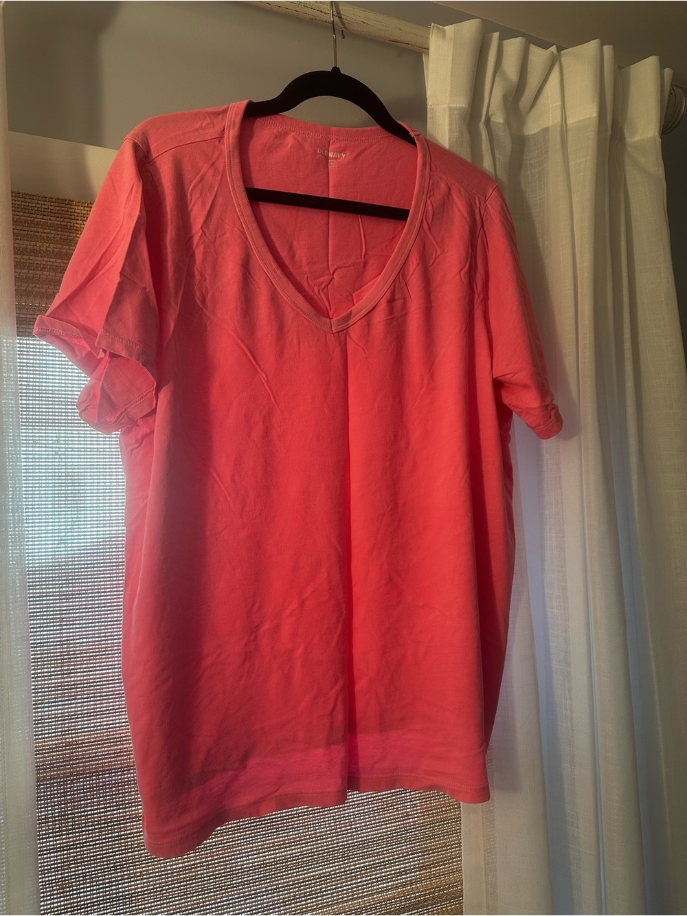 Old Navy hot pink V-Neck Short Sleeve Tee